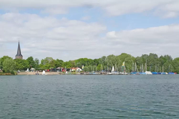 Floating 44 / Boot 7 / 4 Personen-Exterior summer