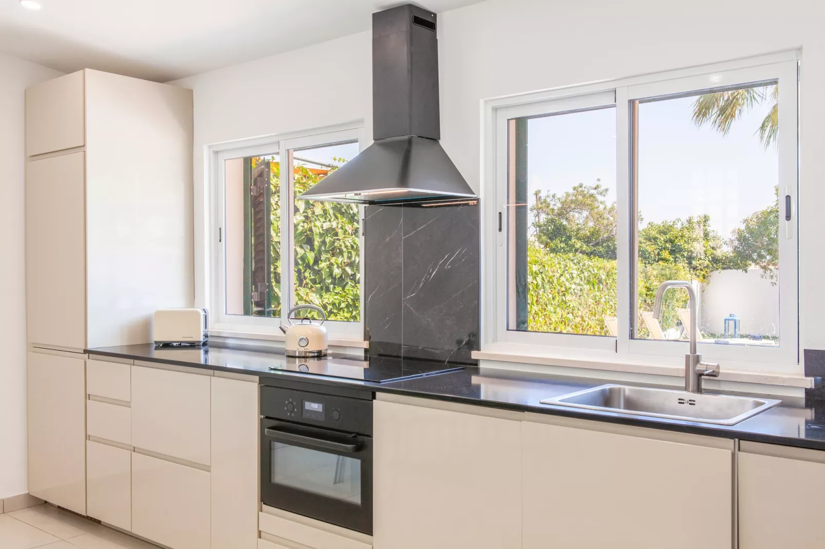 Villa Laiya-Kitchen