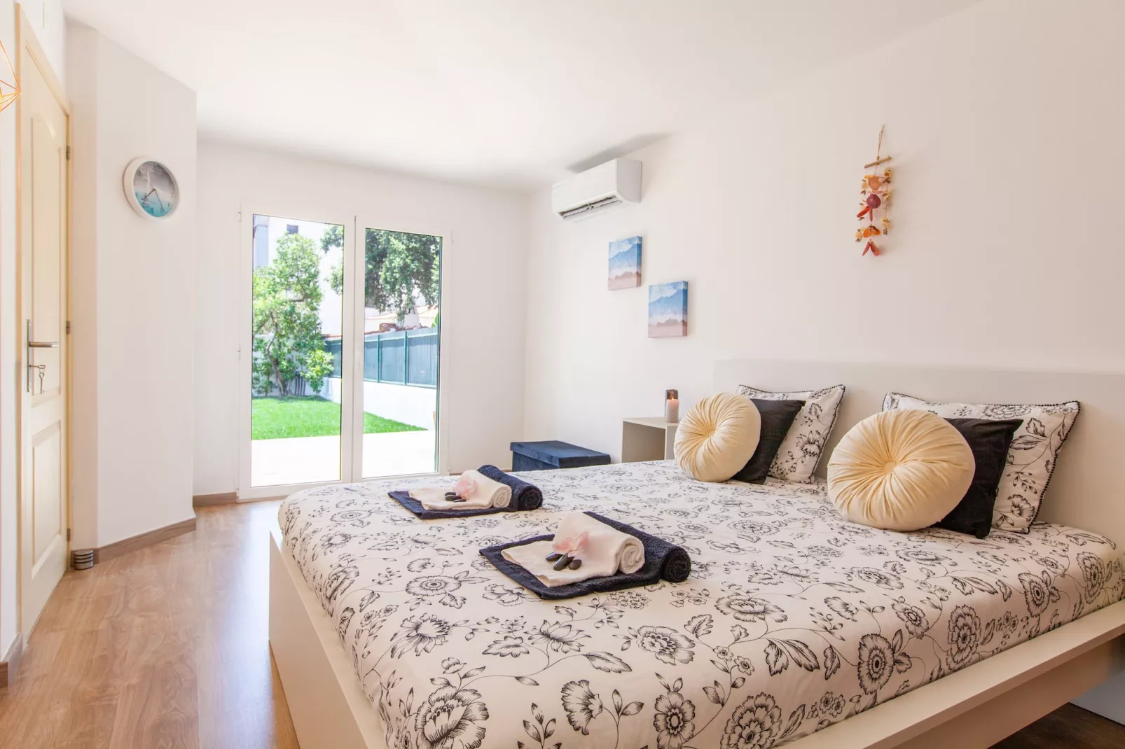 Villa Laiya-Bedroom