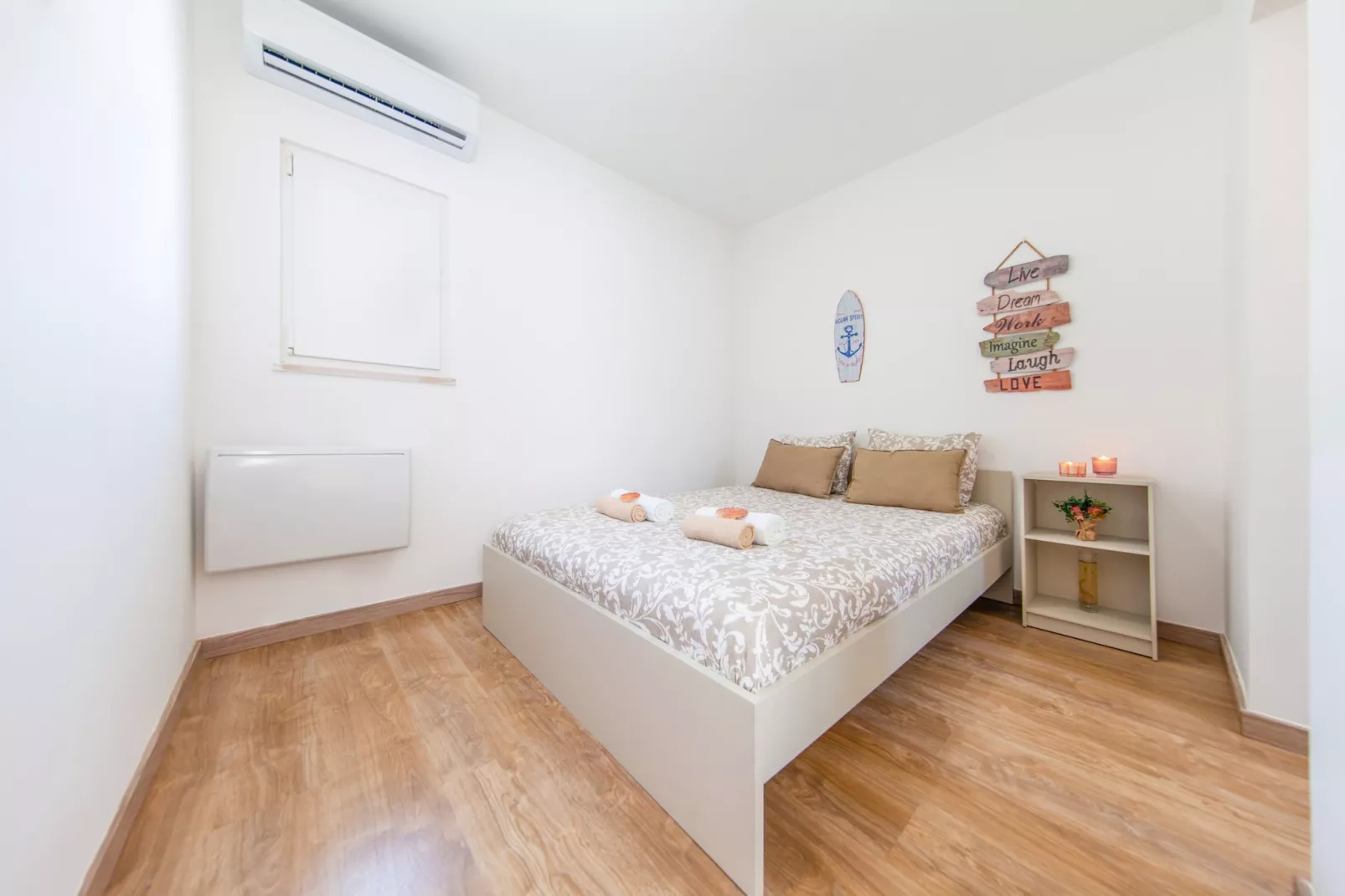 Villa Laiya-Bedroom