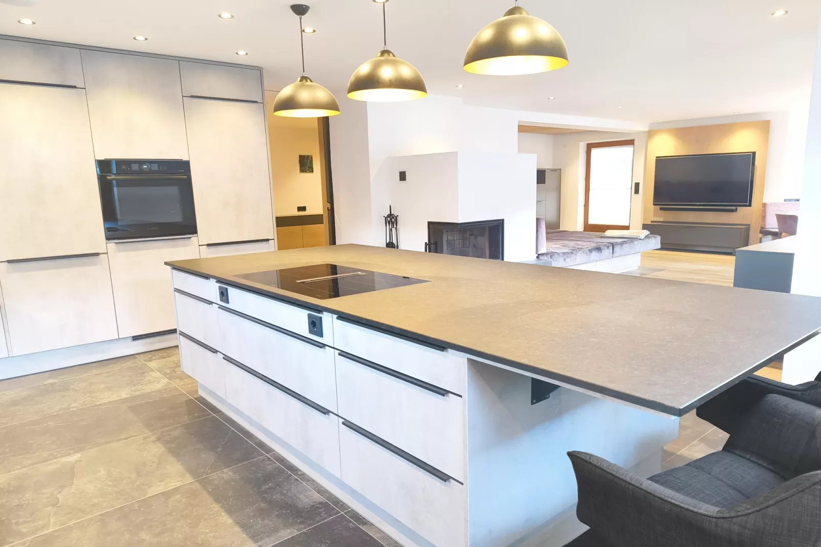 Exklusive Ferienwohnung mit Whirlpool-Küche