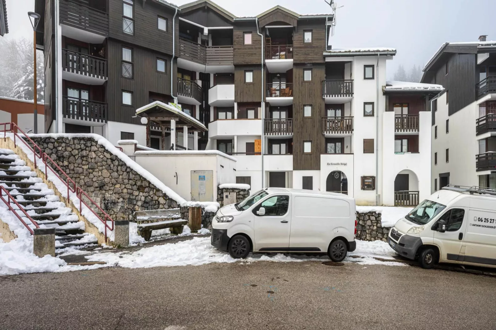 Grande Neige N°33 - 2P5-Outdoor