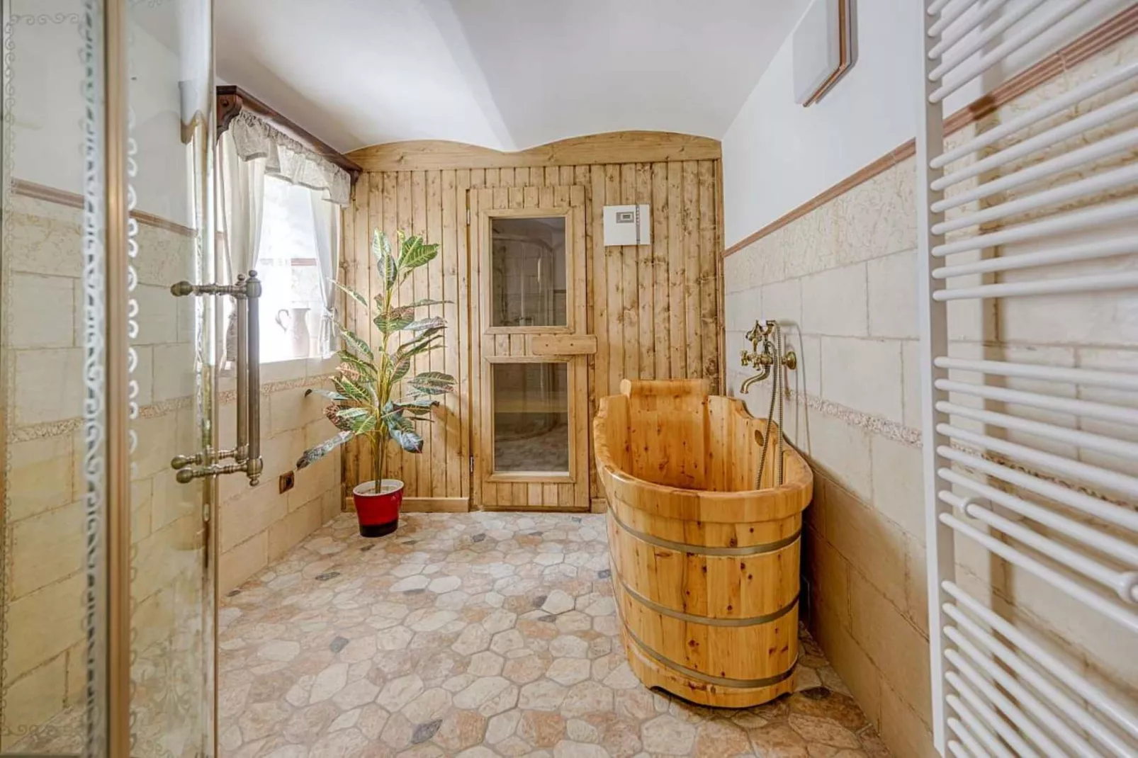 Rozstani LRLS025-Bathroom