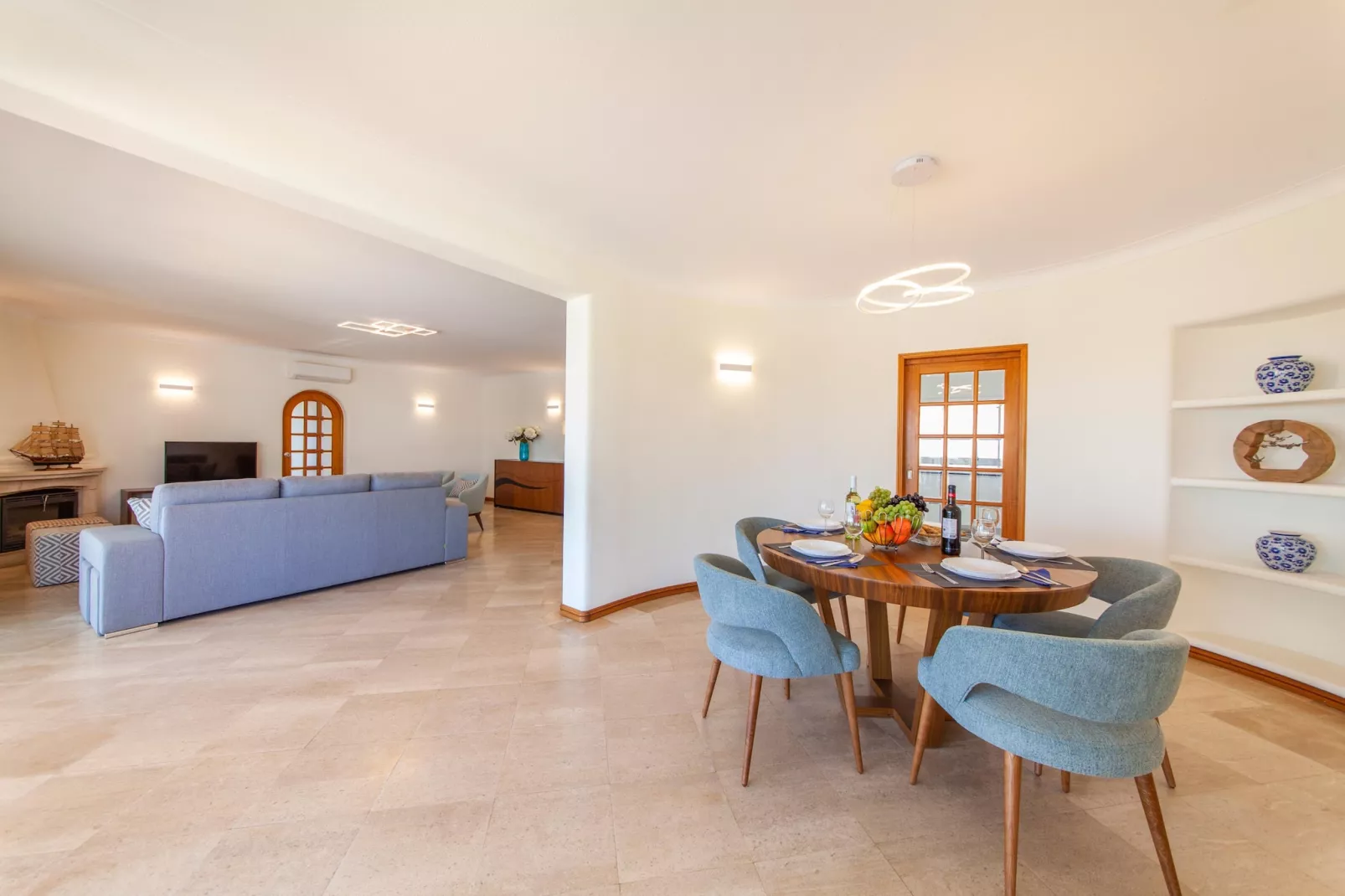 Villa Serena-Living room