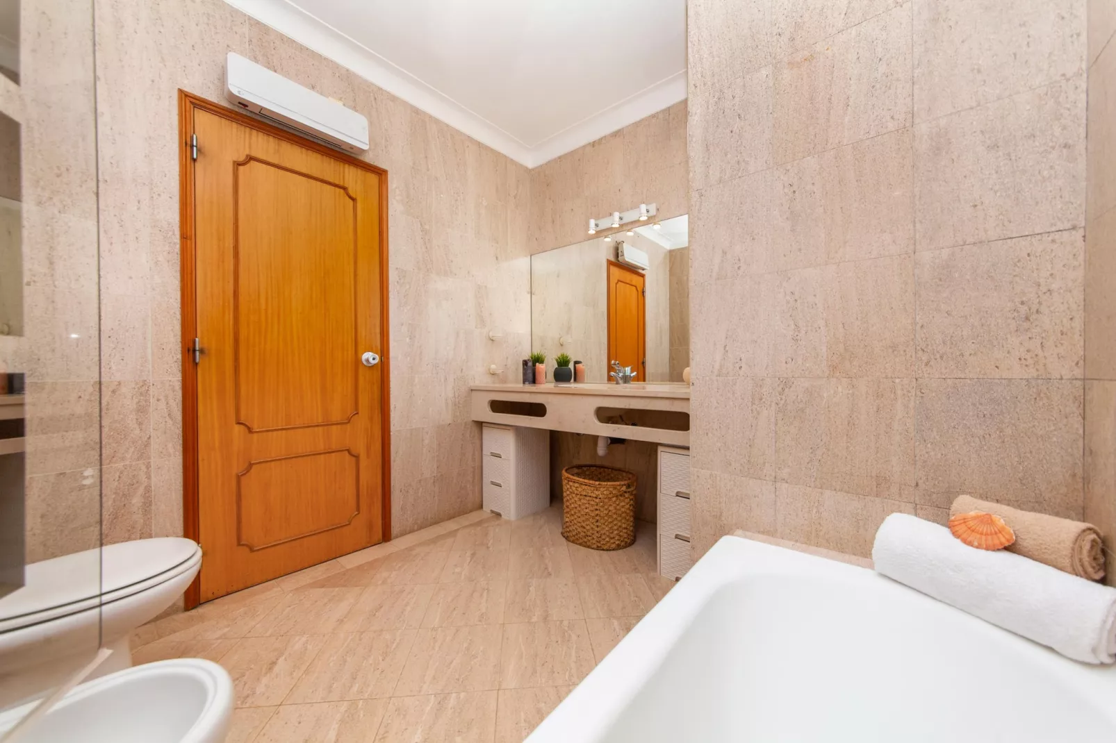 Villa Serena-Bathroom