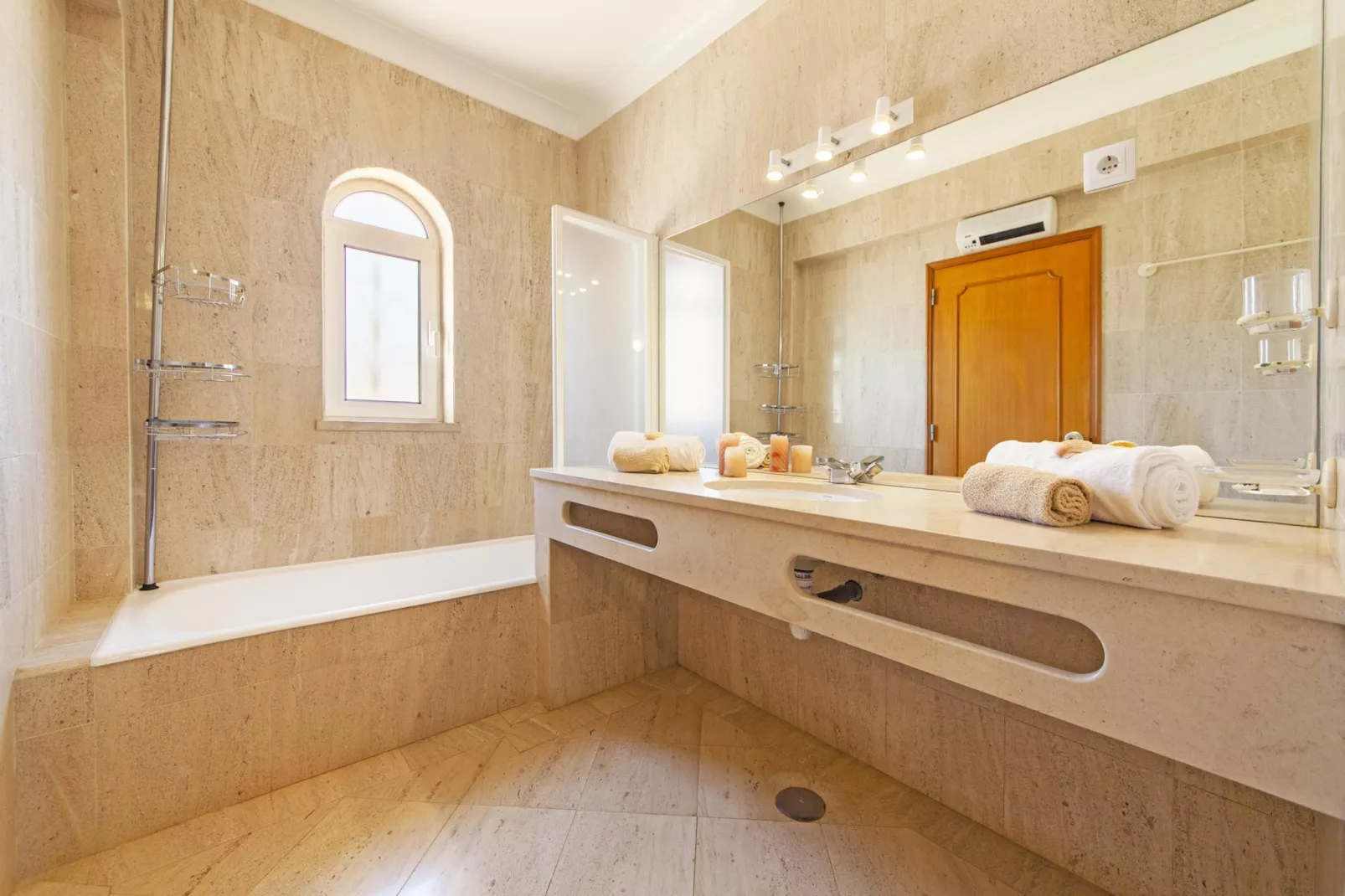 Villa Serena-Bathroom