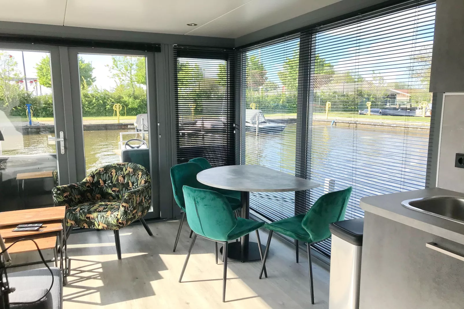 Waterlodges Heeg 1-Wohnzimmer