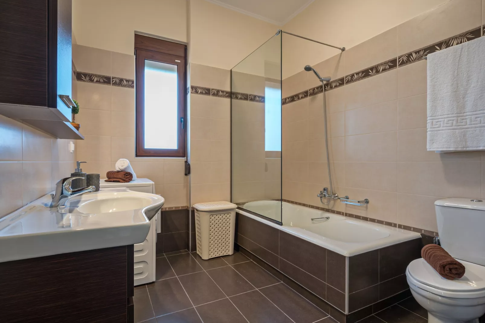 All Season Sun-Bathroom