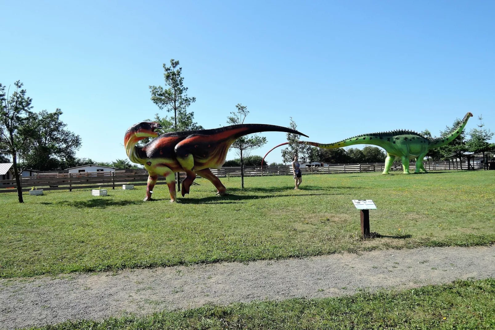 Bungalow Pod słonecznikiem 2-Gärten Sommer