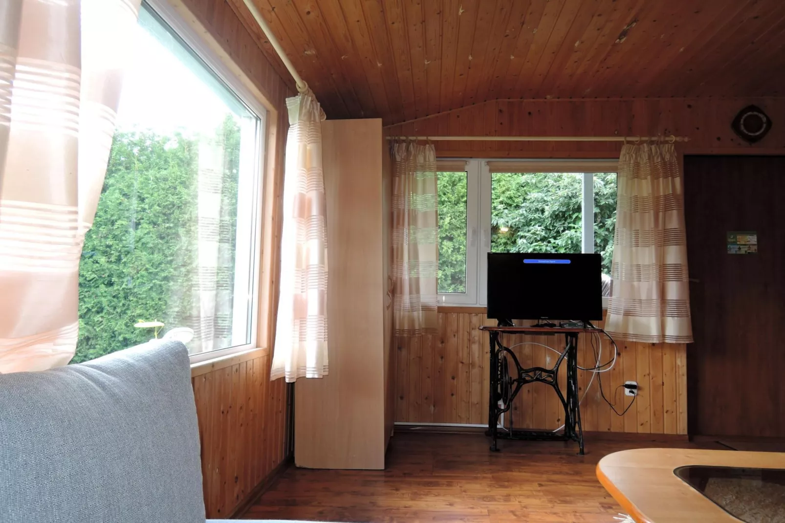 Bungalow Pod słonecznikiem 2-Wohnzimmer