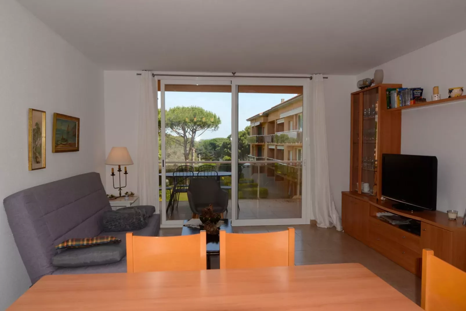 PUIG SA GUILLA II E 1-3-Living room