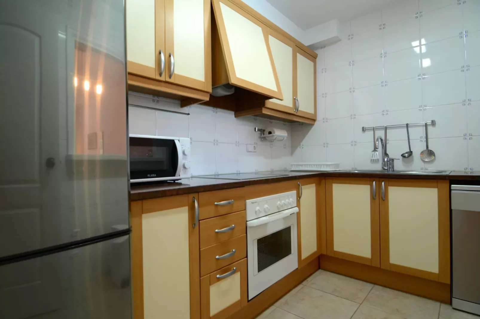 PUIG SA GUILLA II E 1-3-Kitchen