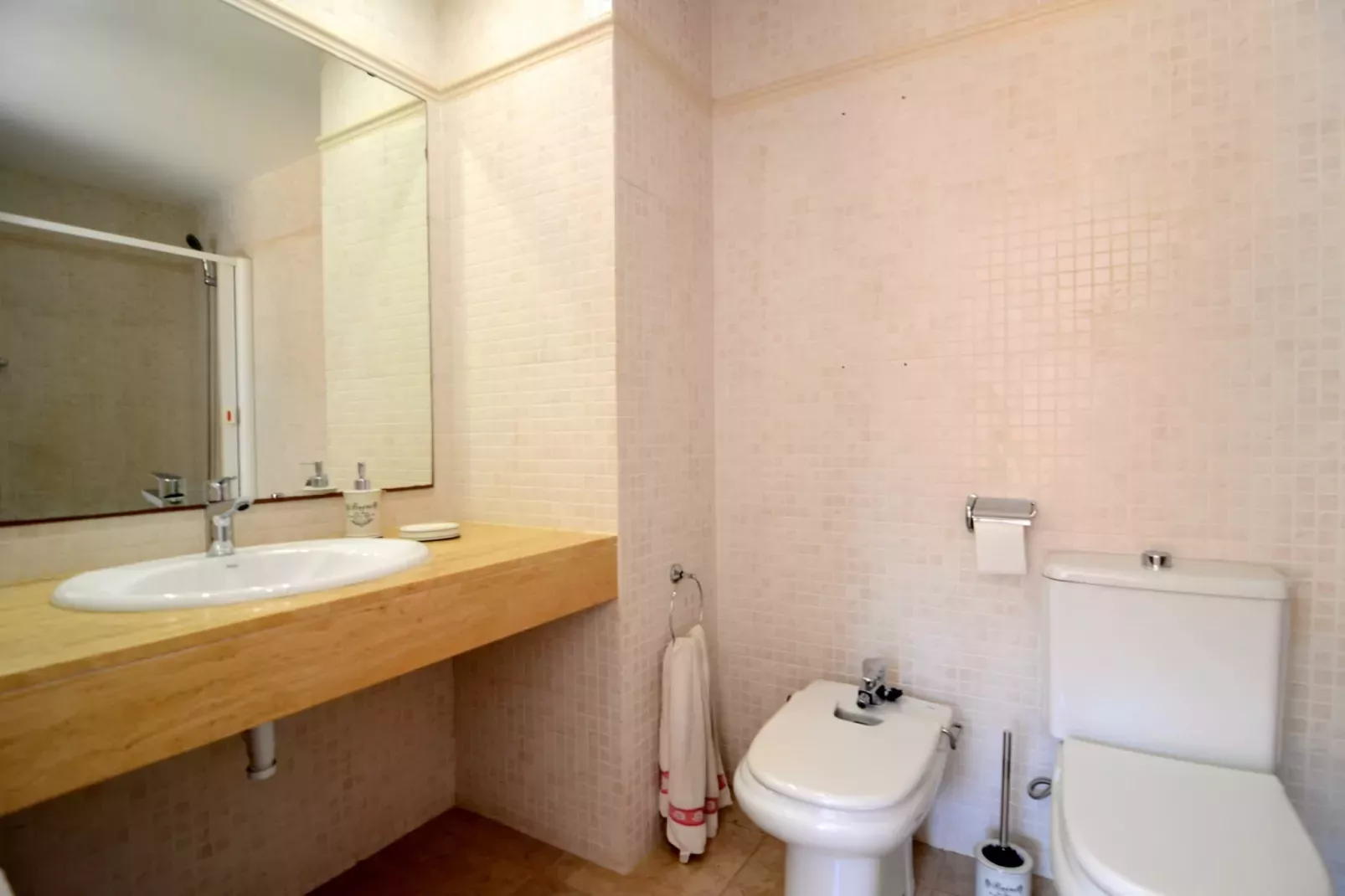 PUIG SA GUILLA II E 1-3-Bathroom