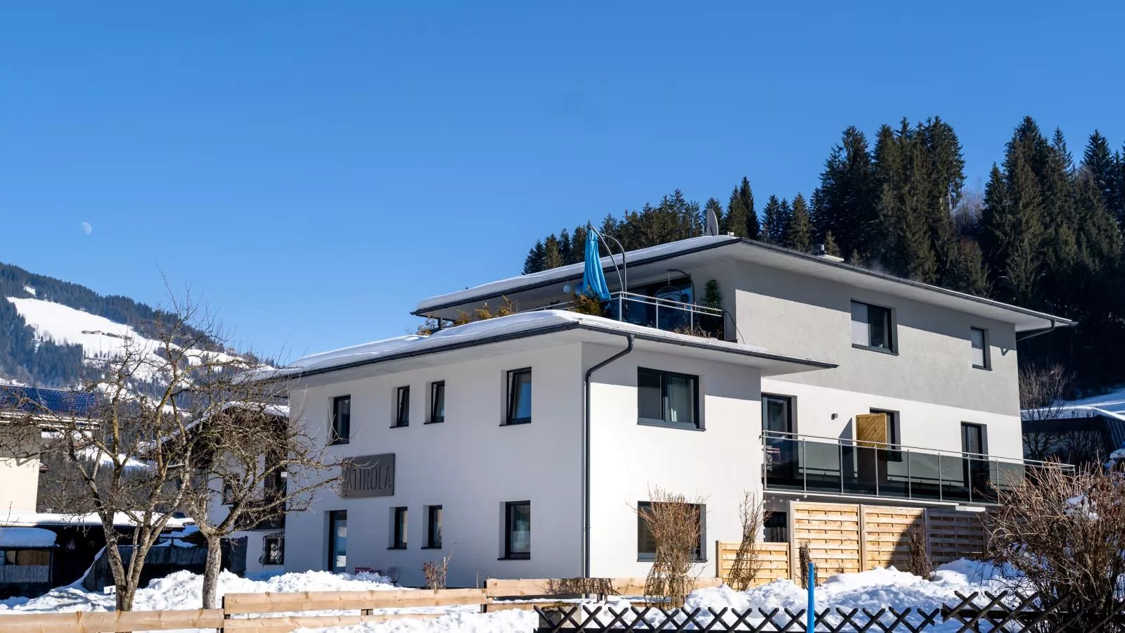 Bei Resi und Lisi-Exterior winter