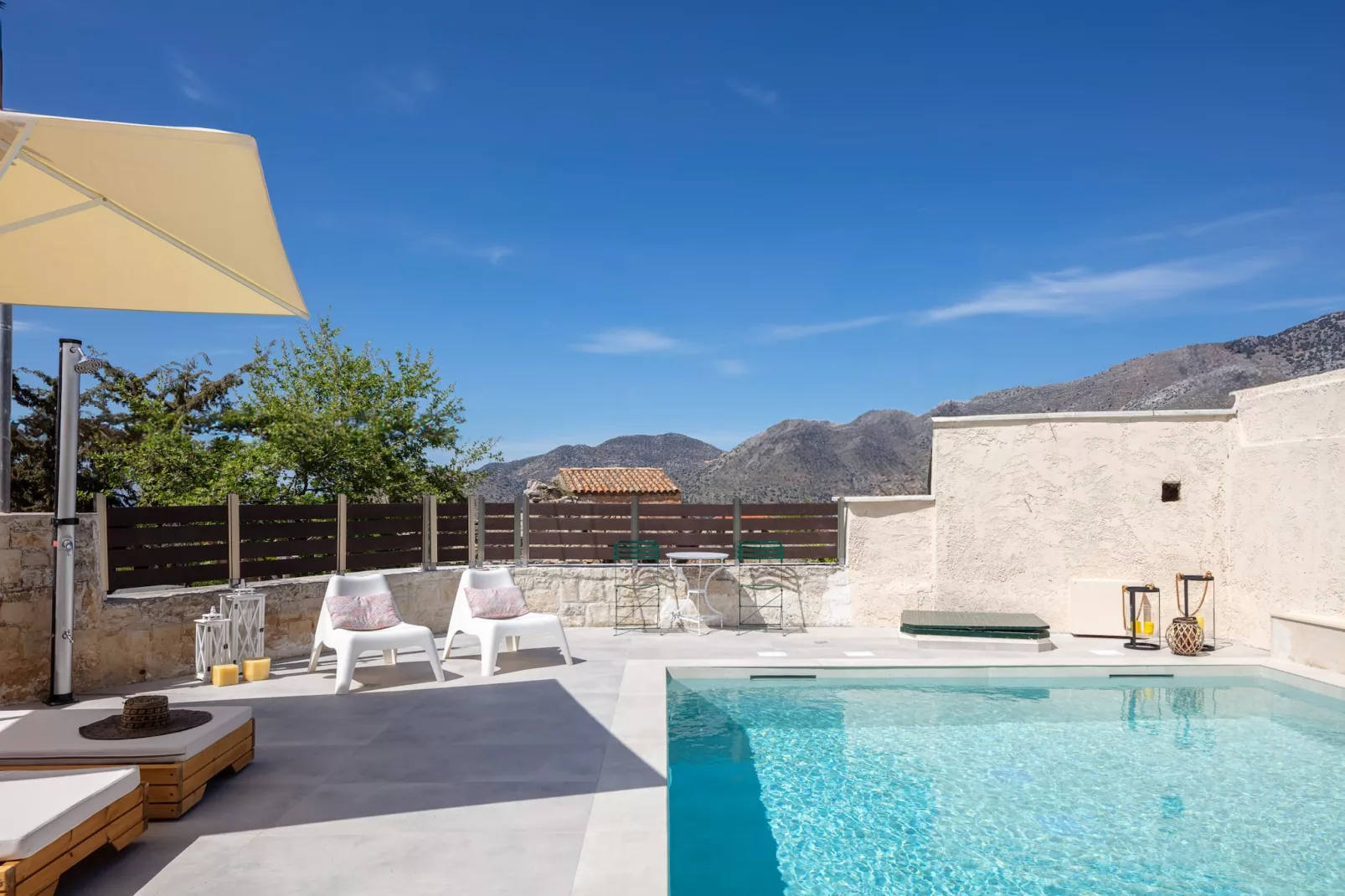 Captain's Hyatt-Pool