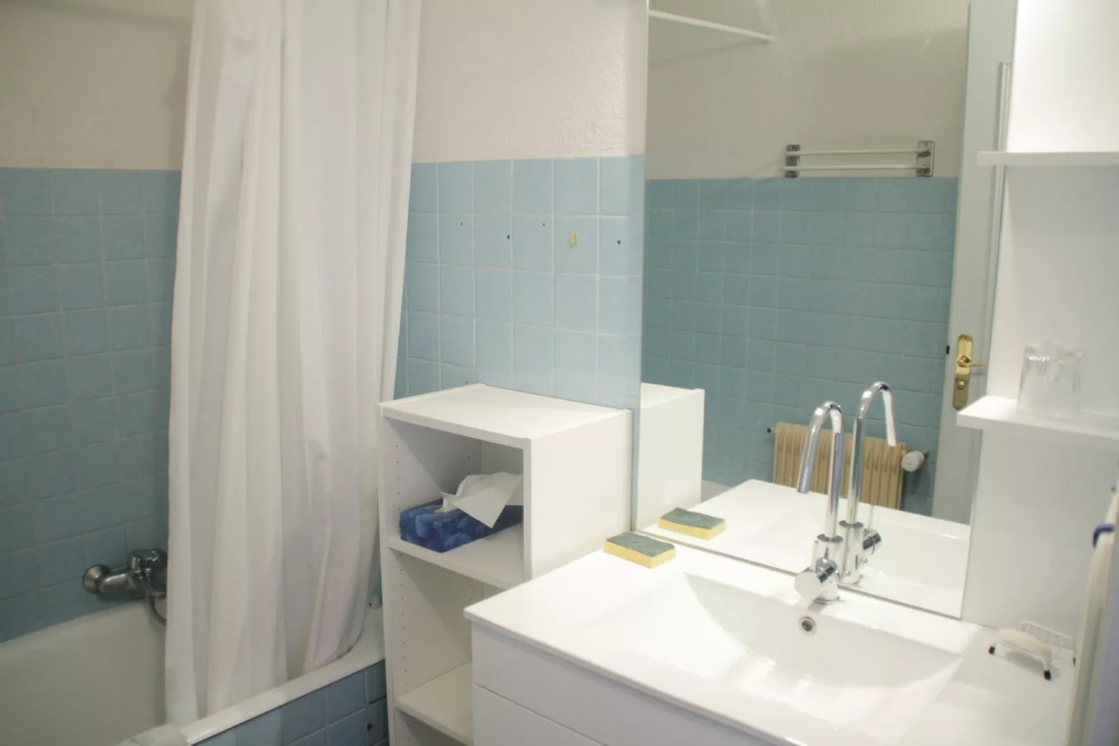 Castel des Neiges CSA4 CENTRE & VIEW  6 Pers.-Bathroom