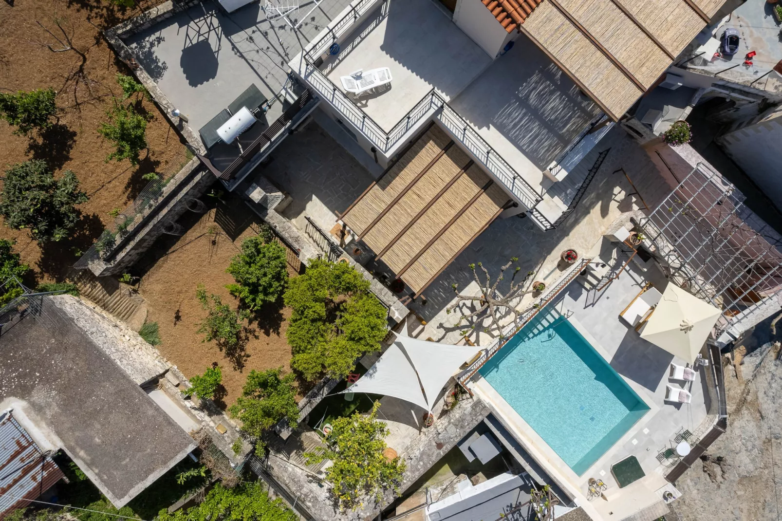 Captain's Hyatt-Outdoor