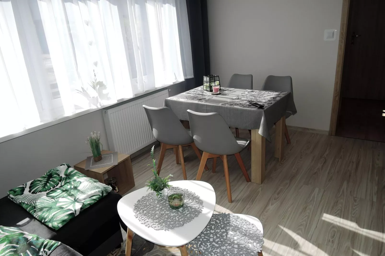 Mieszkanie wakacyjne dla 5 osób w Dziwnowie-Salle à manger