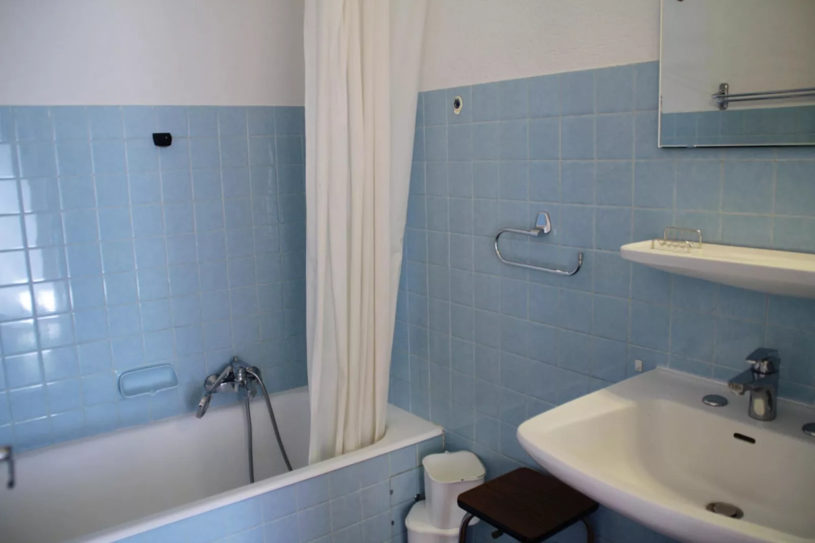 Castel des Neiges CSA7 CENTRE & VIEW  6 Pers.-Bathroom