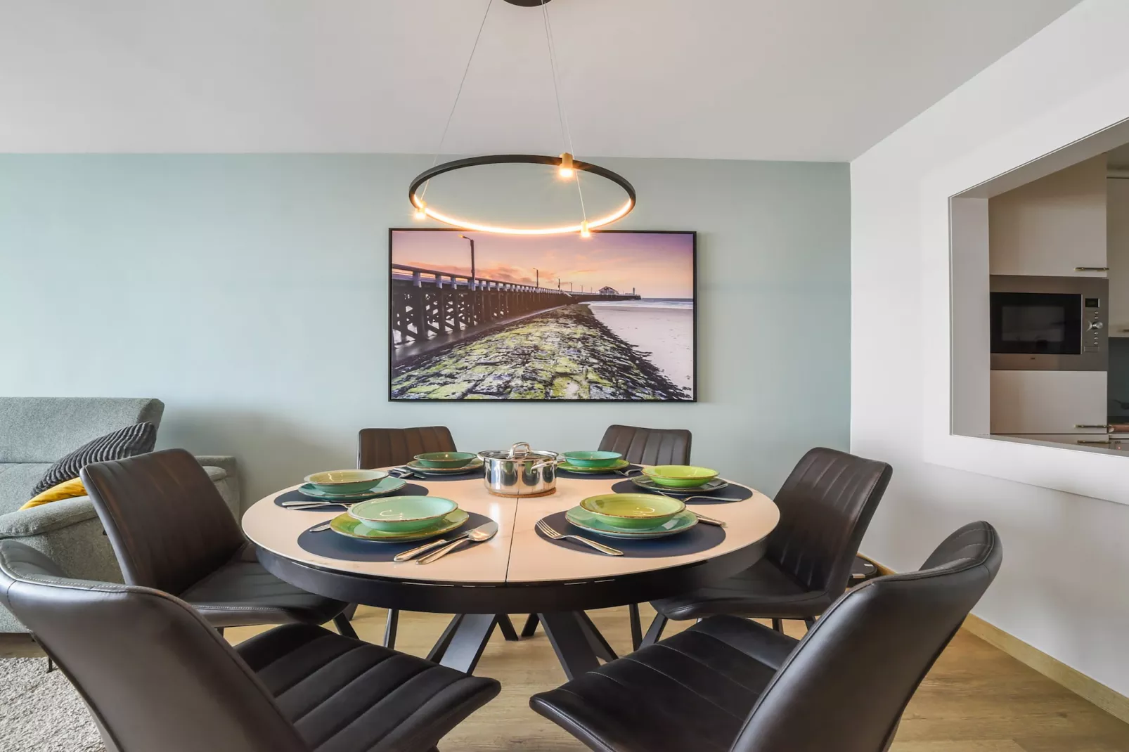 Godderis 67G-Dining room