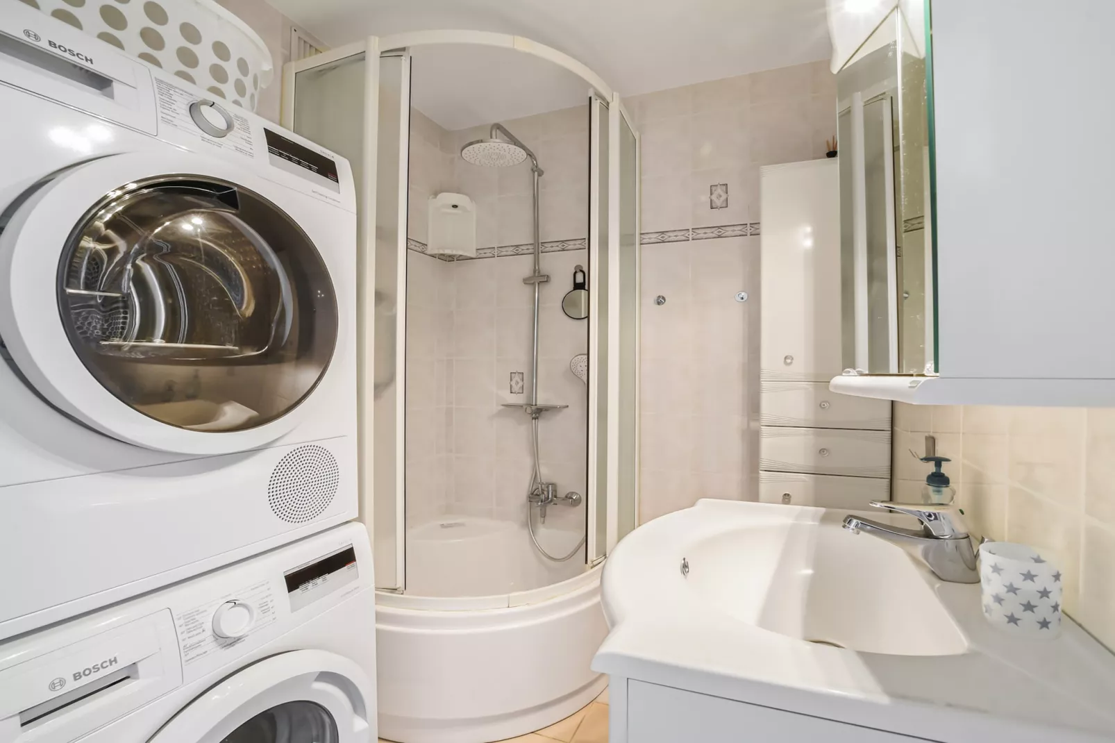 Godderis 67G-Bathroom