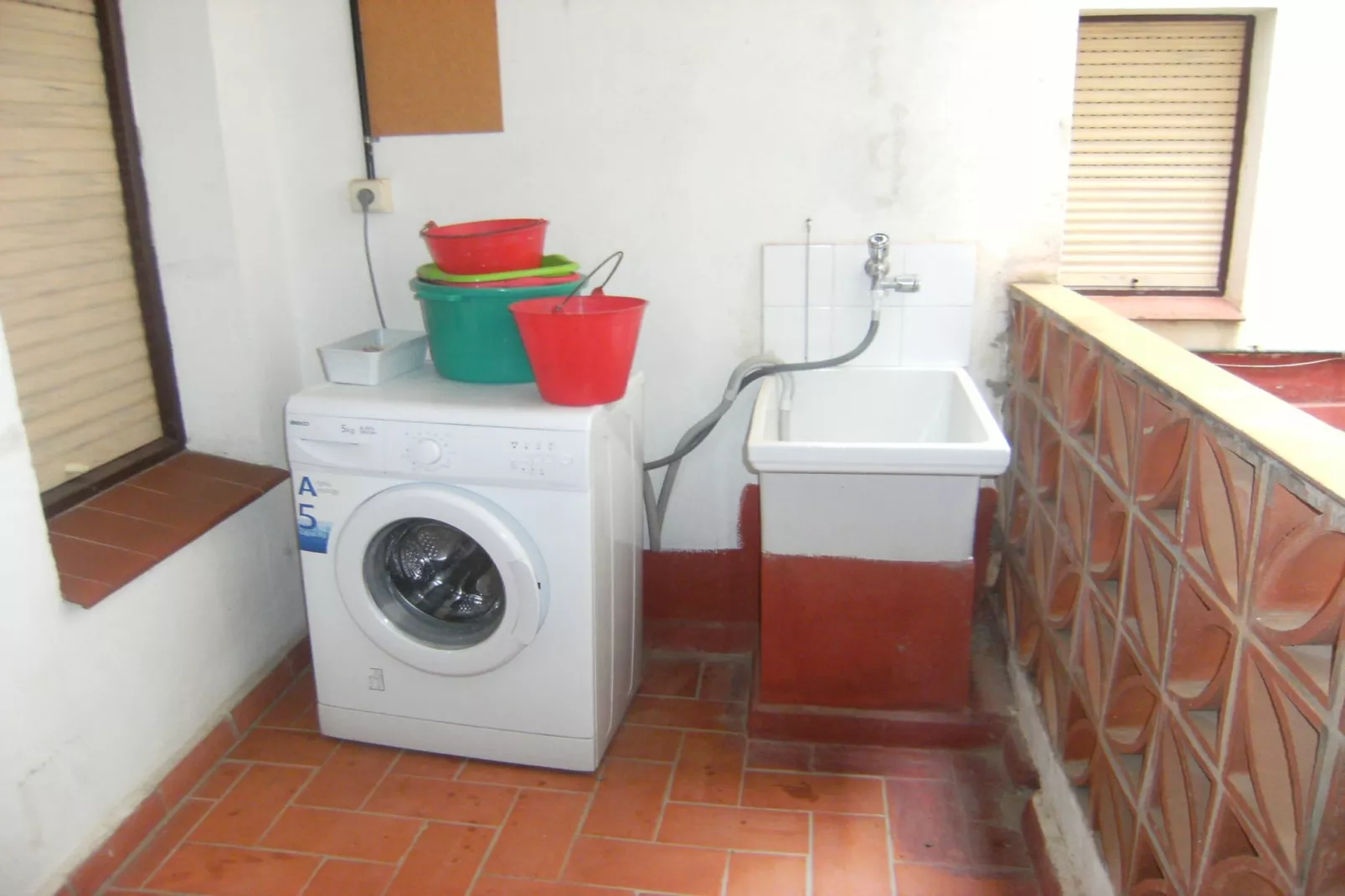MARINA 1-C-Bathroom