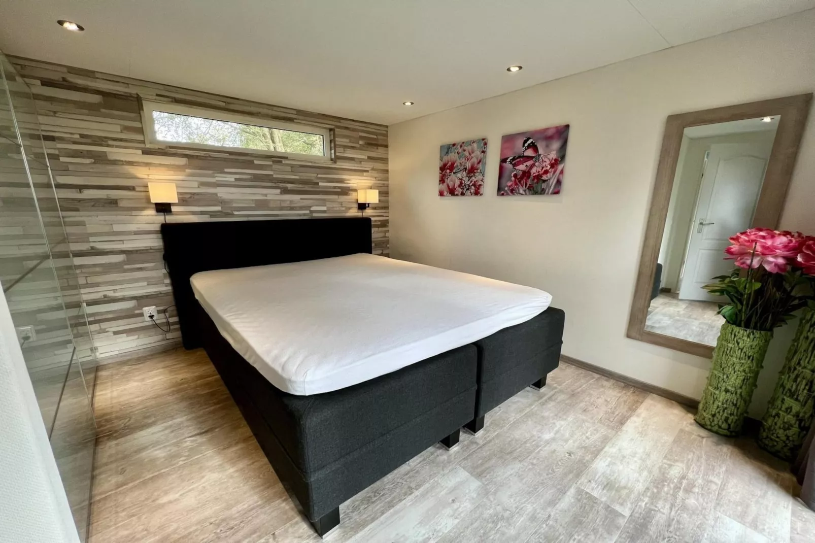 Campanula 208-Bedroom