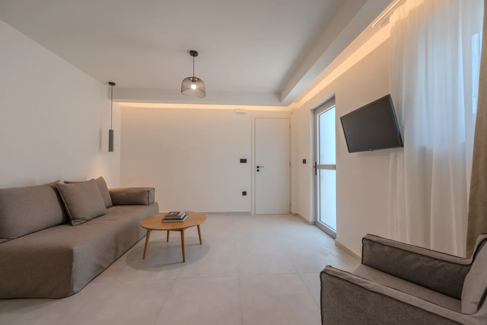 ArtCotel Luxury Villa-Living room