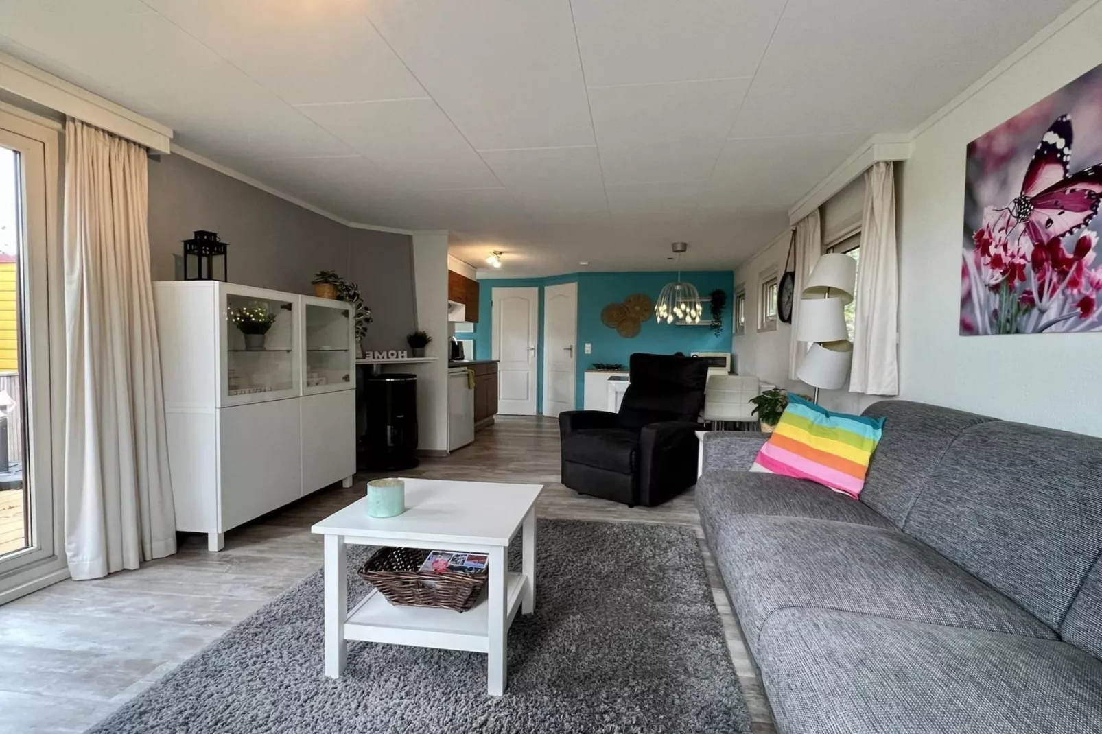 Campanula 208-Living room