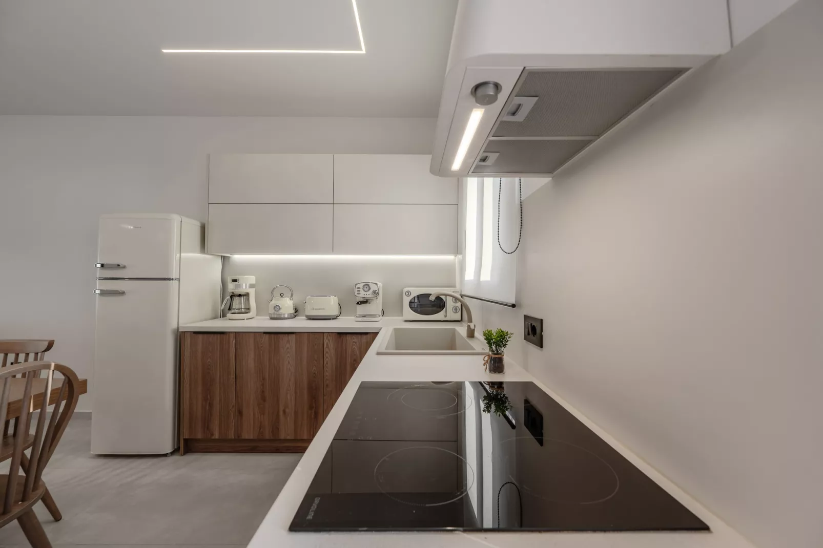 ArtCotel Luxury Villa-Kitchen