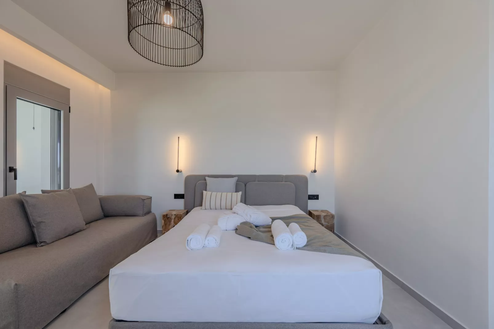 ArtCotel Luxury Villa-Bedroom