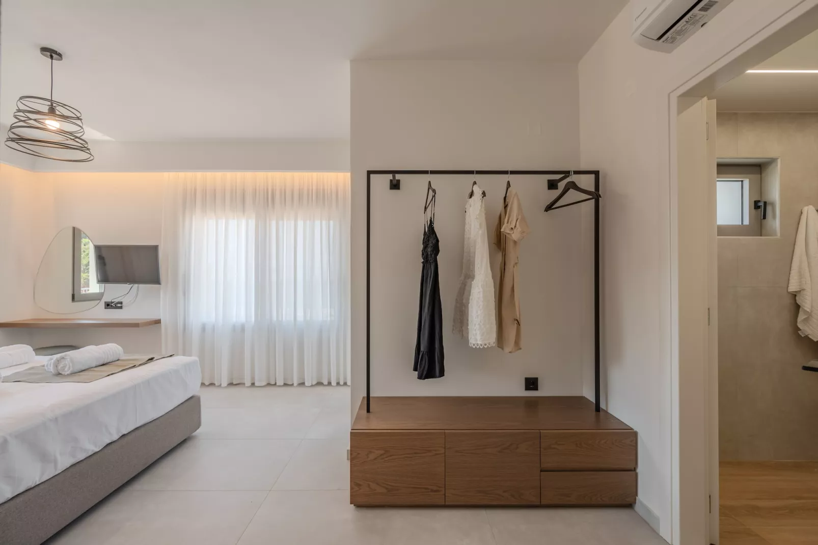 ArtCotel Luxury Villa-Bedroom