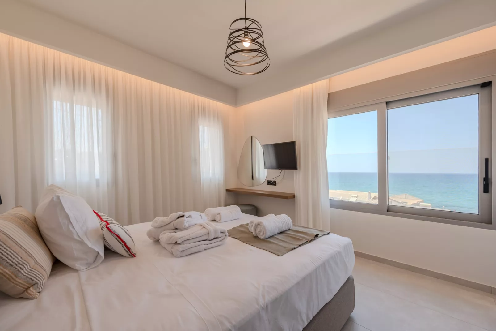 ArtCotel Luxury Villa-Bedroom