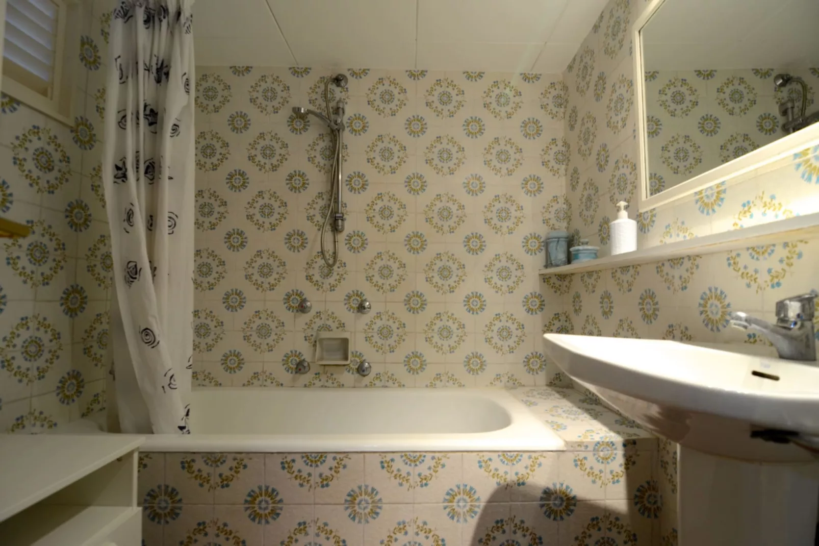 CATALONIA 3-5-Bathroom