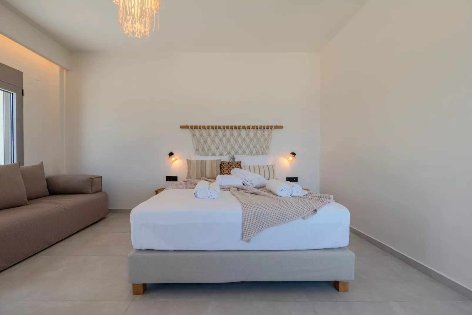 ArtCotel Luxury Villa-Bedroom