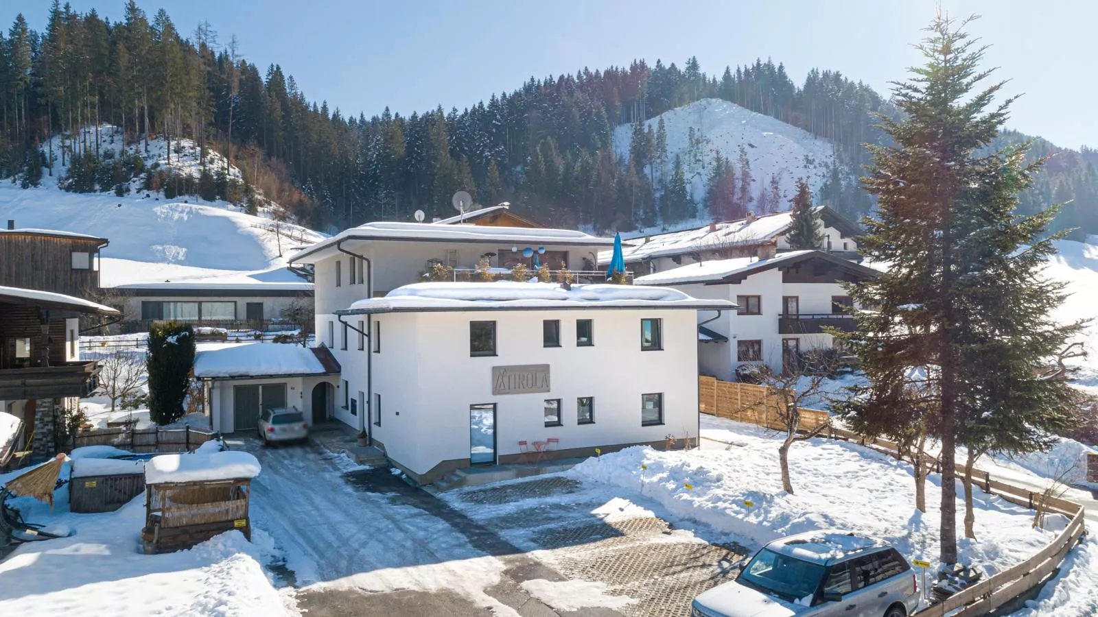 Bei Resi und Lisi-Exterior winter
