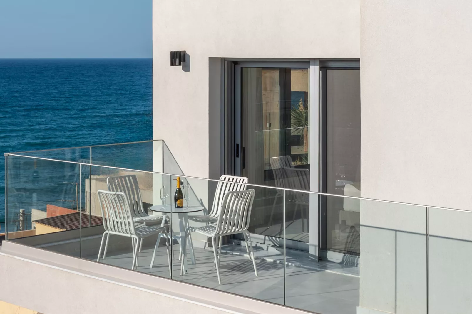 ArtCotel Luxury Villa-Terrace balcony