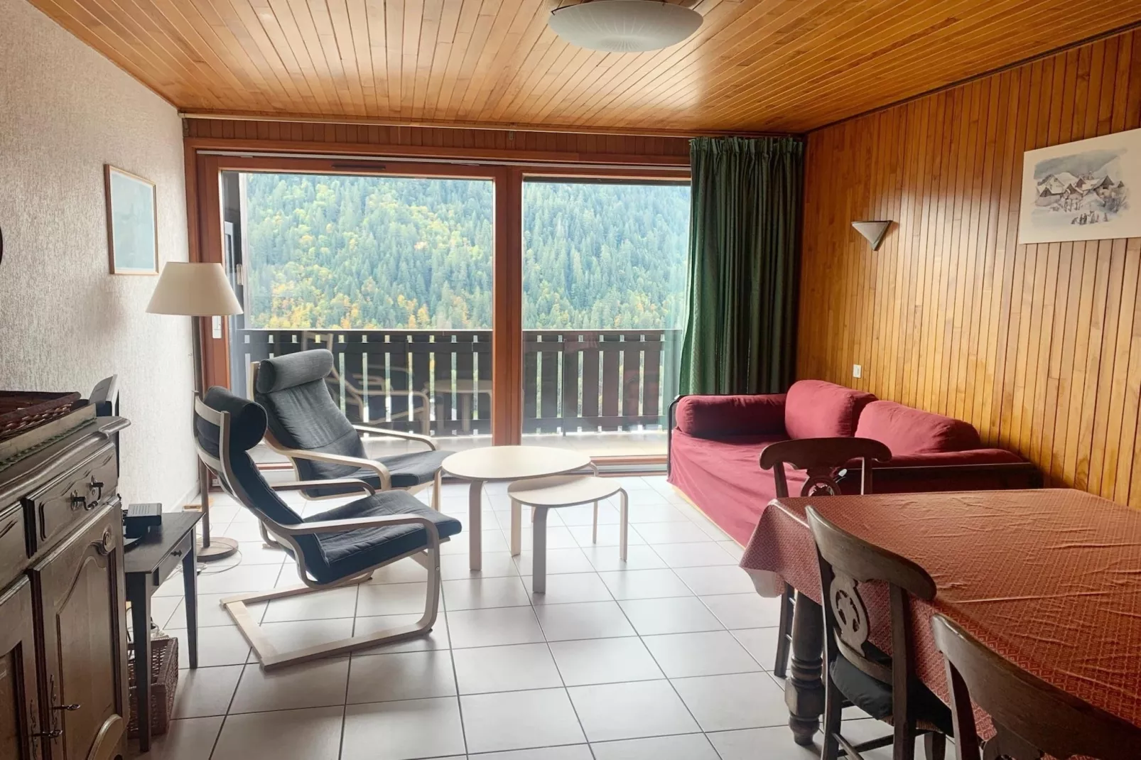 Chatellan CTA9 CENTER & TELECABINE 5 Pers.-Living room