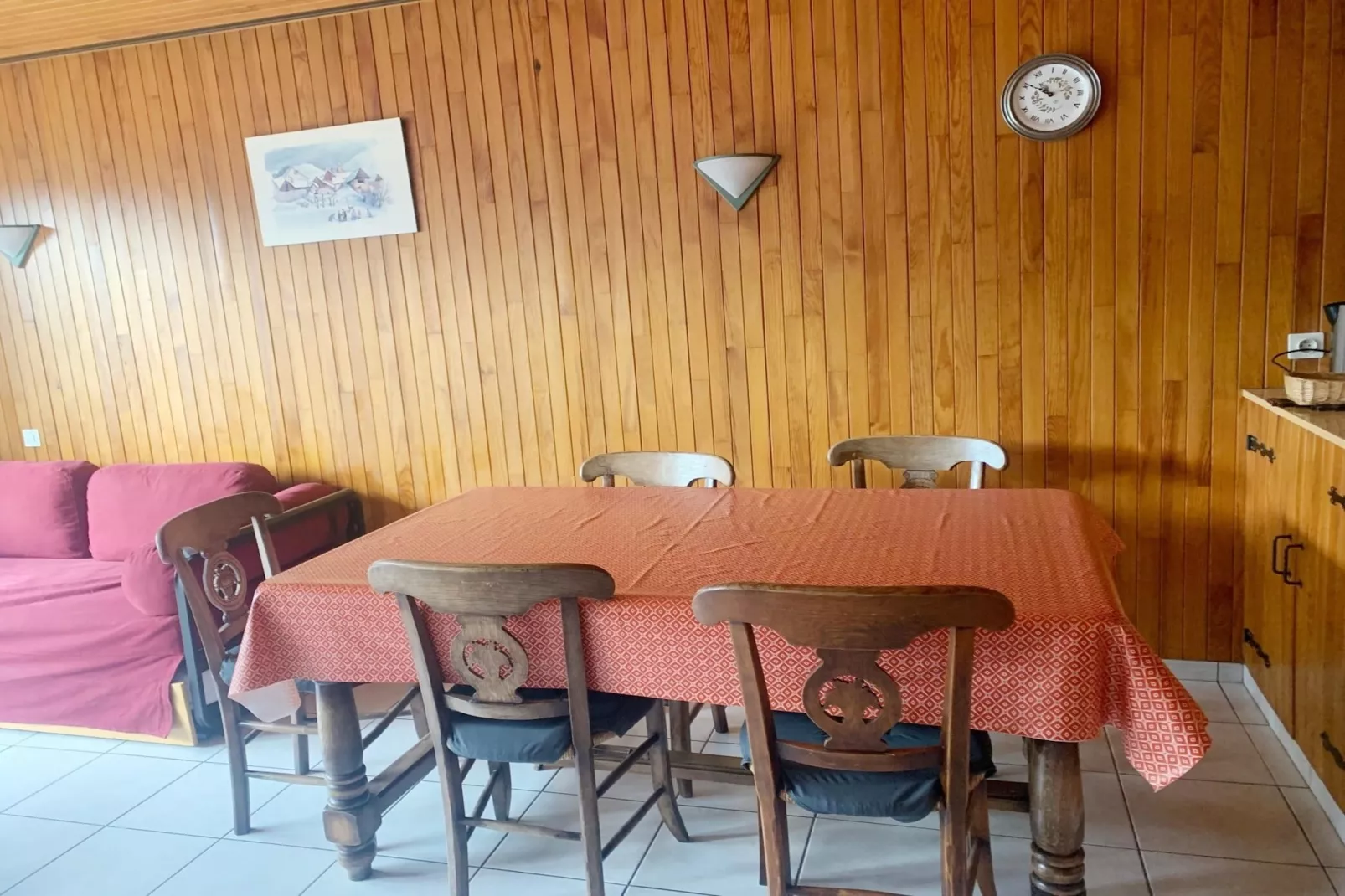 Chatellan CTA9 CENTER & TELECABINE 5 Pers.-Dining room