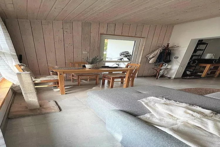 Budlejowy domek dla 4 osób w Kołczewie-Dining room