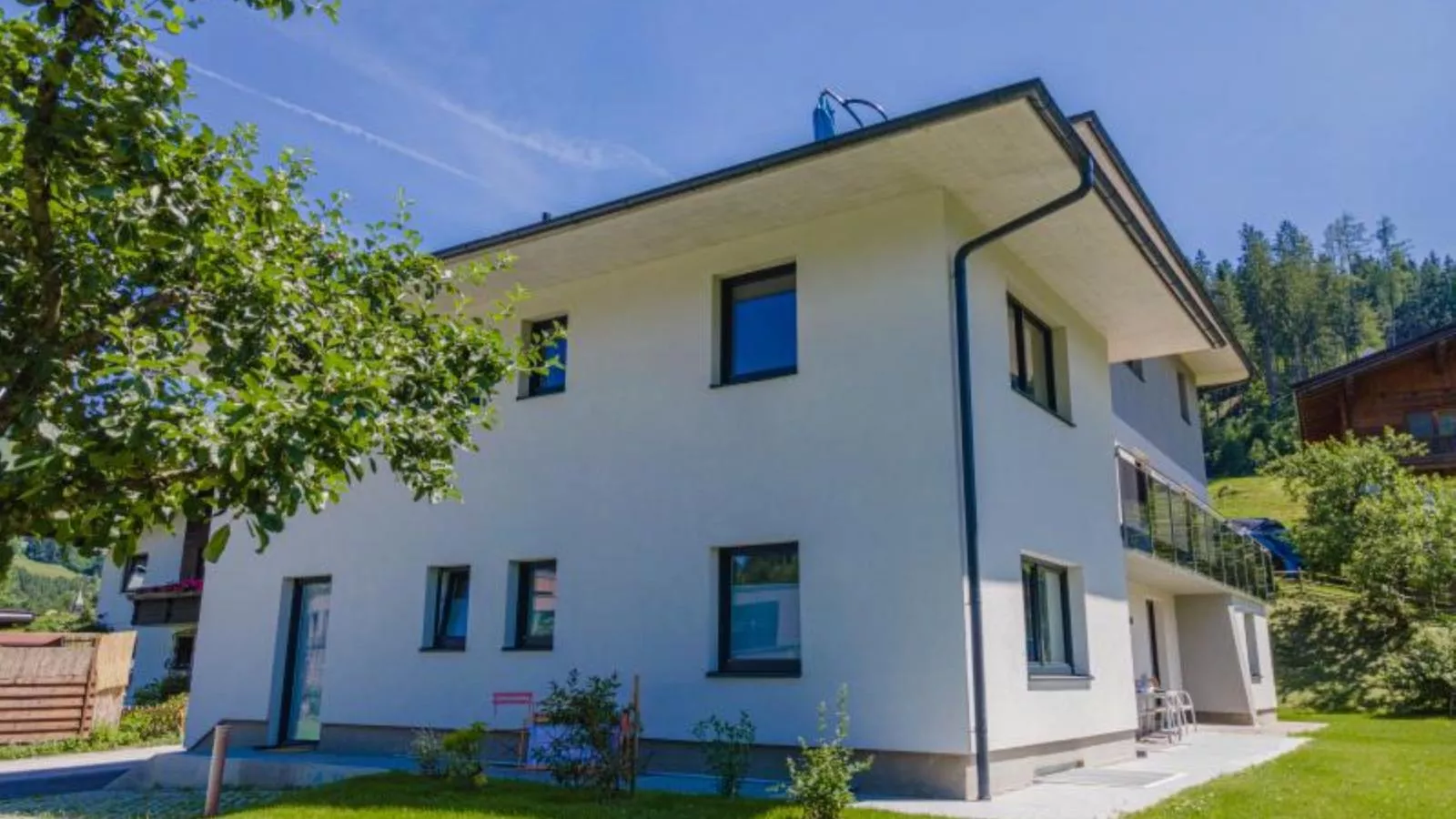Bei Resi und Lisi-Exterior summer