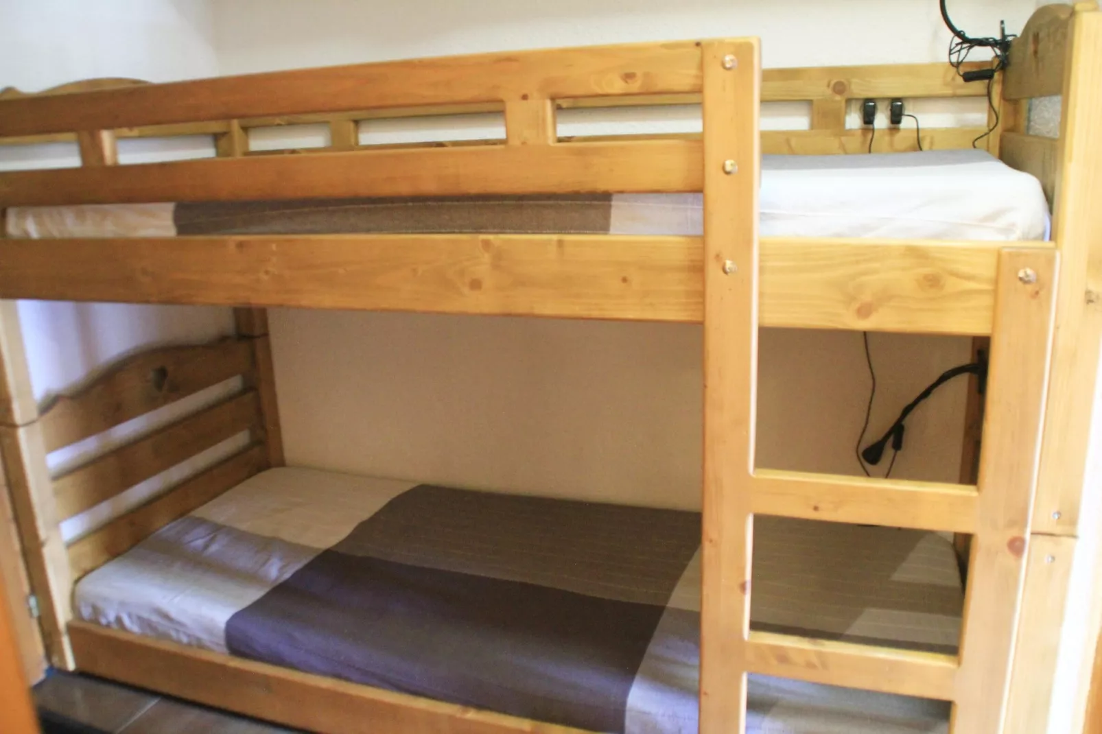 Barbessine BBB18 SUN & CHAIR LIFT 4 pers.-Chambre
