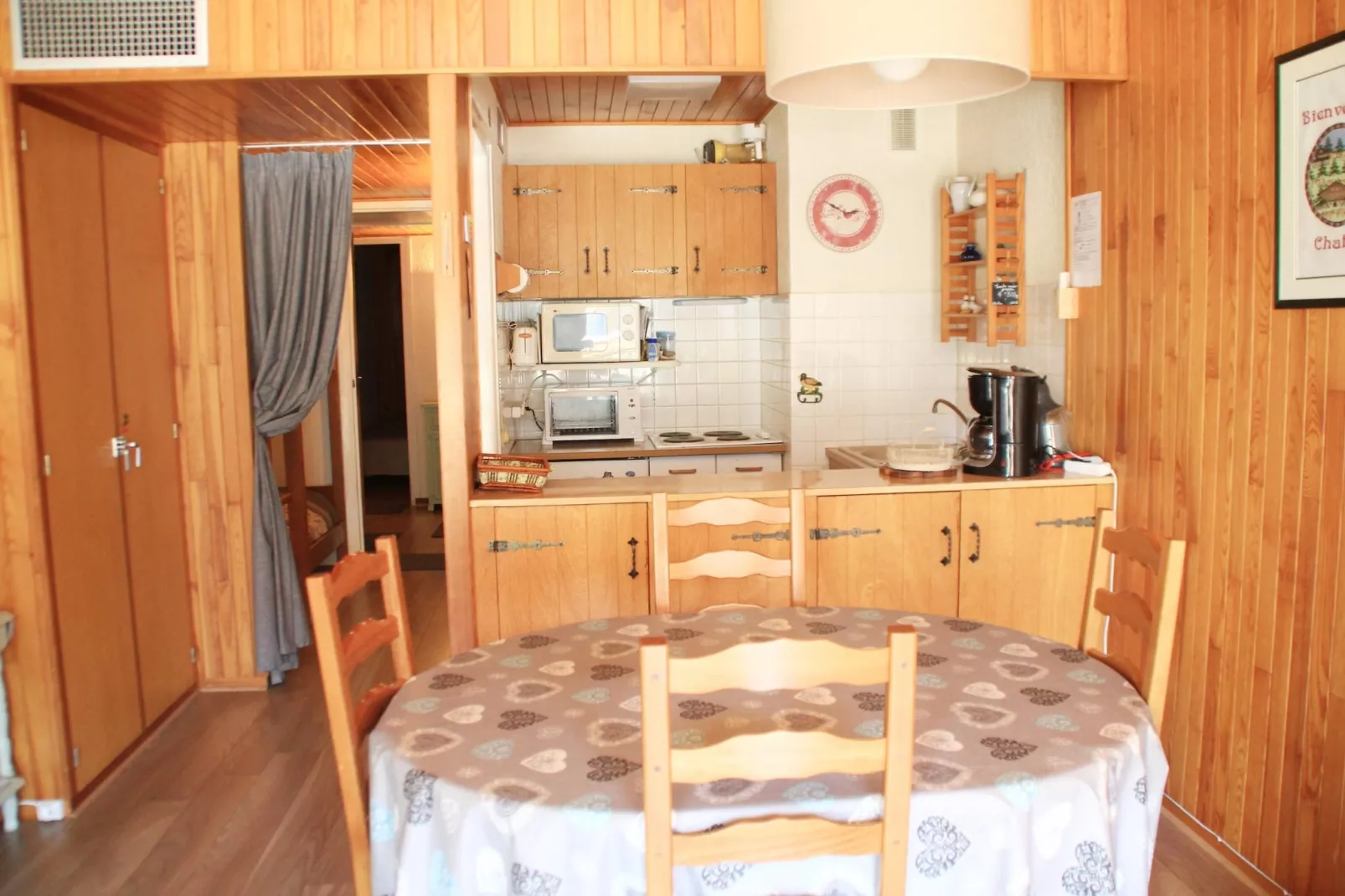 RESIDENCE RSA4 SWIMMING POOL & CENTER 6 pers.-Dining room