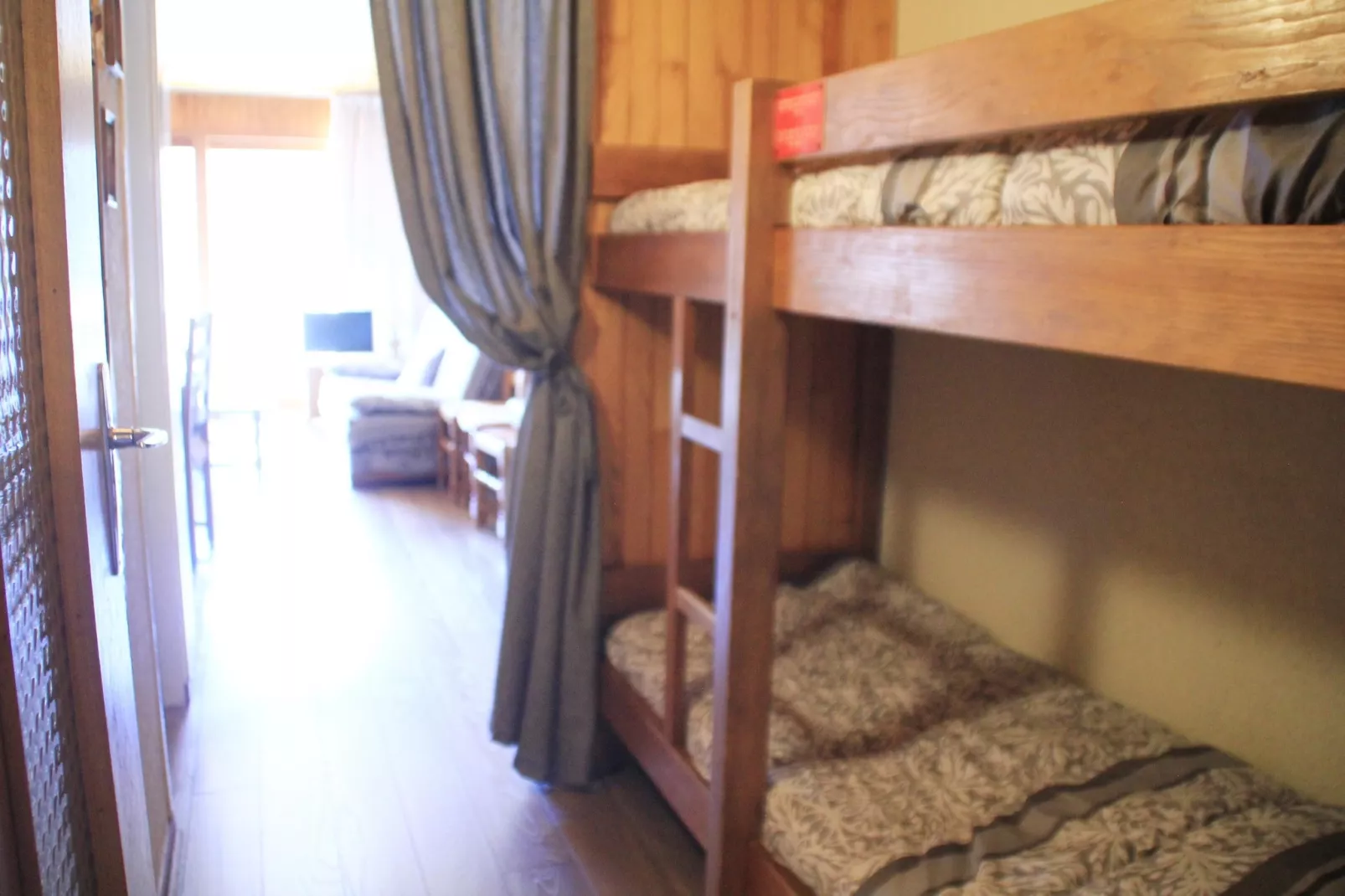 RESIDENCE RSA4 SWIMMING POOL & CENTER 6 pers.-Bedroom