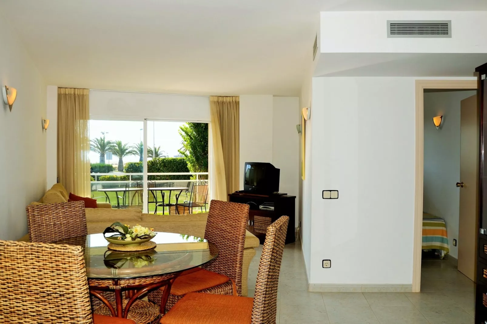 MEDES PLATJA BX-1-Wohnzimmer