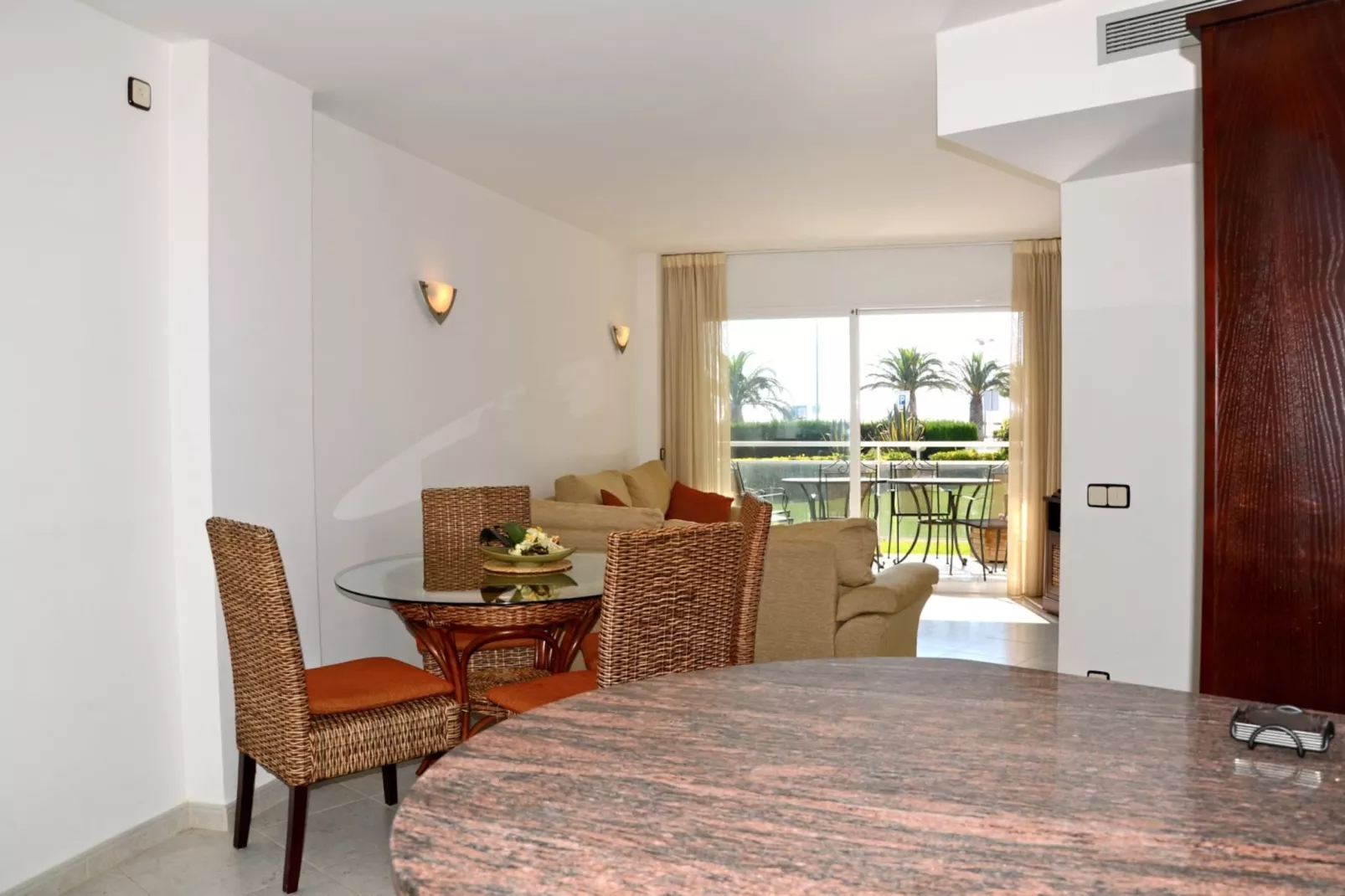 MEDES PLATJA BX-1-Esszimmer