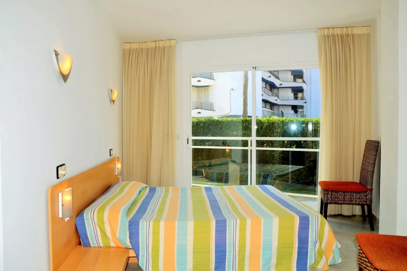 MEDES PLATJA BX-1-Schlafzimmer