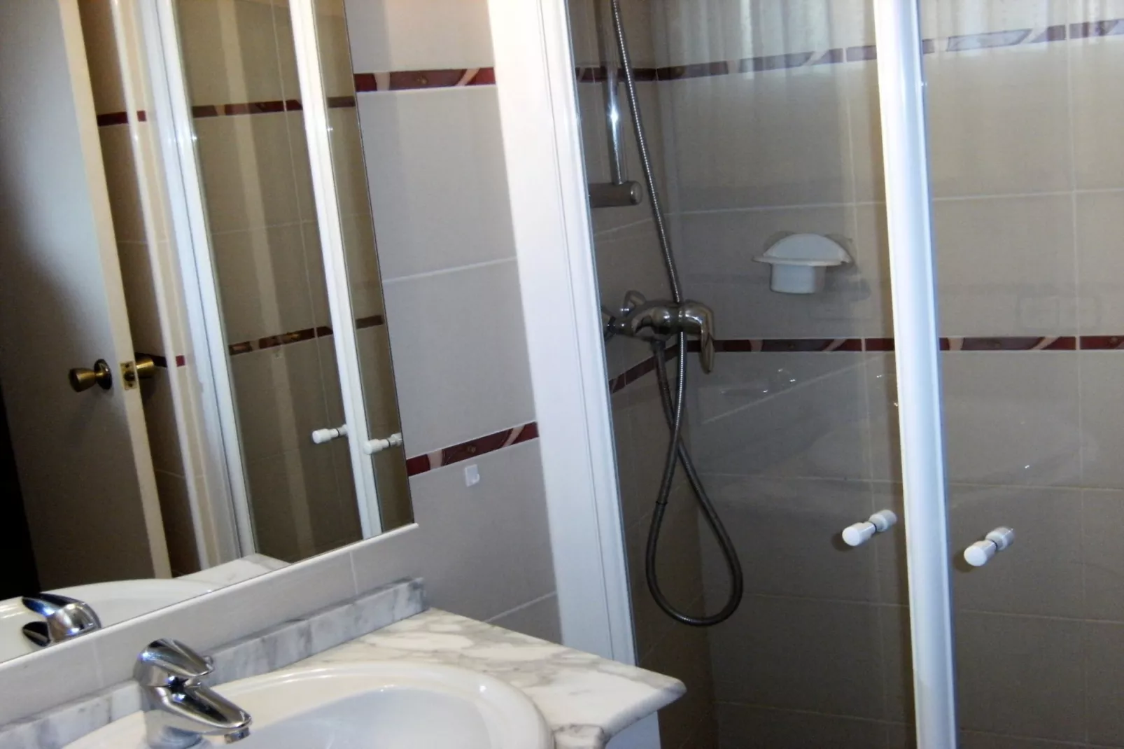 MEDES PLATJA BX-1-Badezimmer