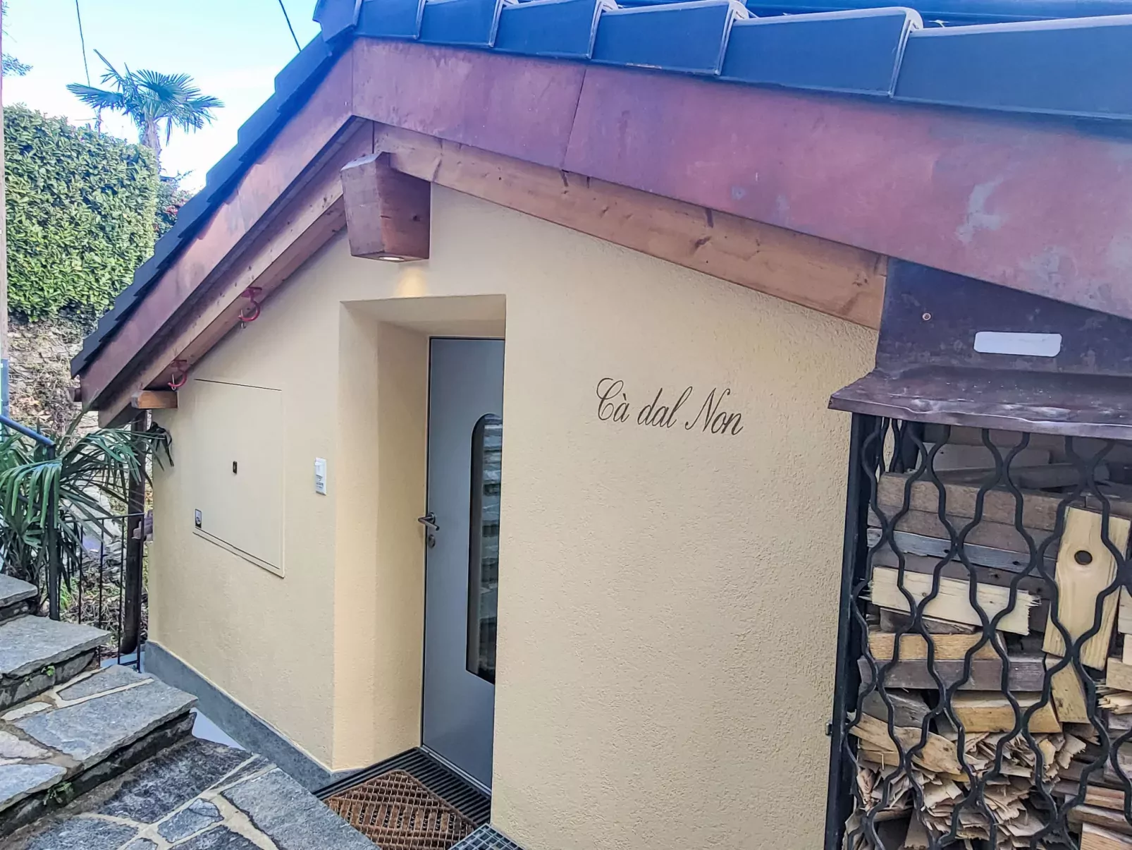 Cà dal Non-Draußen