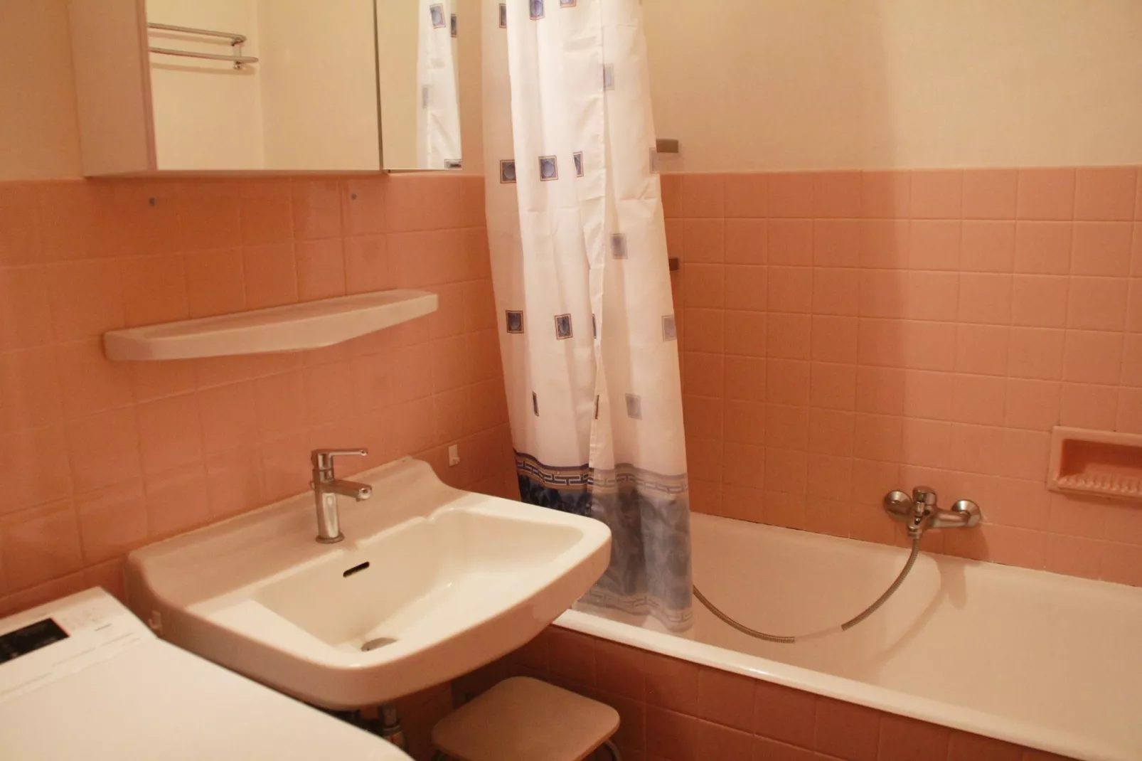 RESIDENCE RSA17 SWIMMING POOL & CENTER 5 pers.-Bathroom